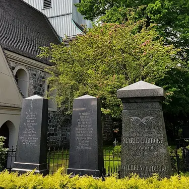 Friedhof Alt-Mariendorf an der Dorfkirche (aufgelassen)
